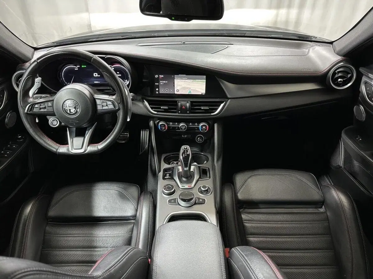 Alfa Romeo Giulia usata a Sondrio (12)