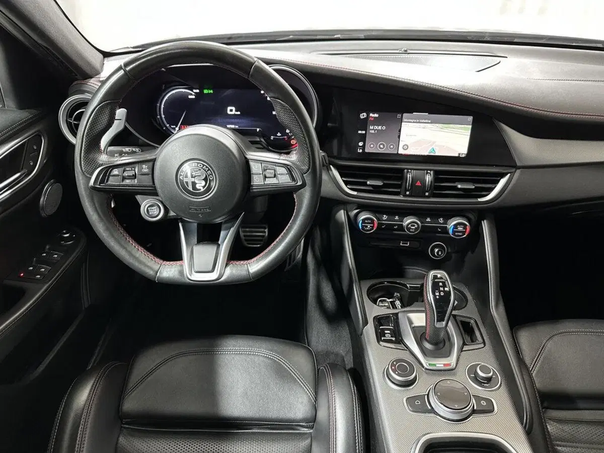 Alfa Romeo Giulia usata a Sondrio (13)