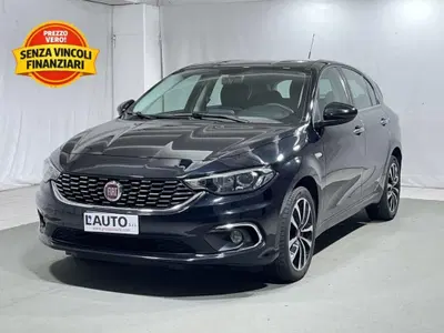 Fiat Tipo Tipo 1.6 Mjt S&amp;S 5 porte Lounge del 2017 usata a Montagna in Valtellina