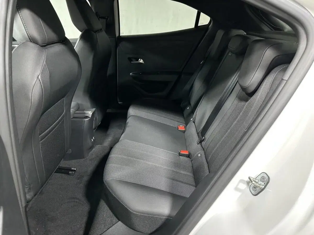 Opel Mokka nuova a Sondrio (11)