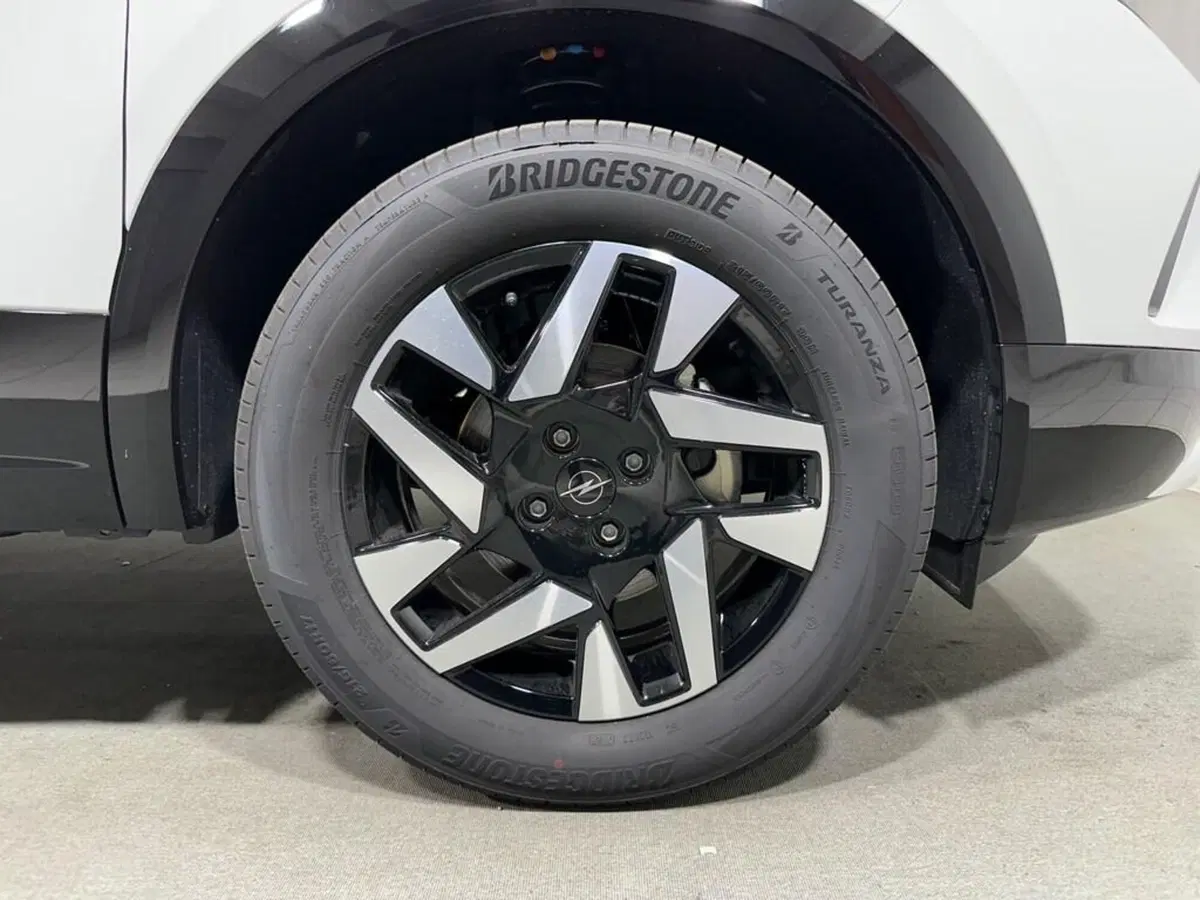 Opel Mokka nuova a Sondrio (9)