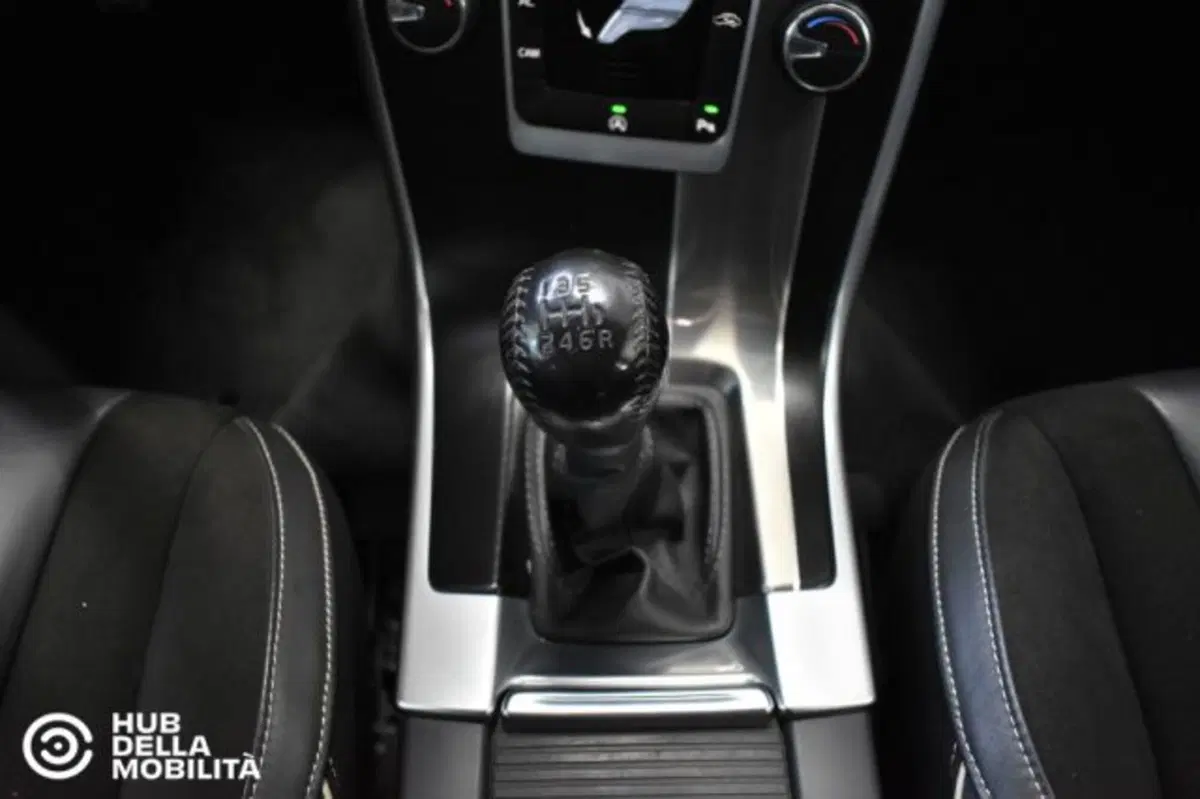 Volvo XC60 usata a Perugia (11)