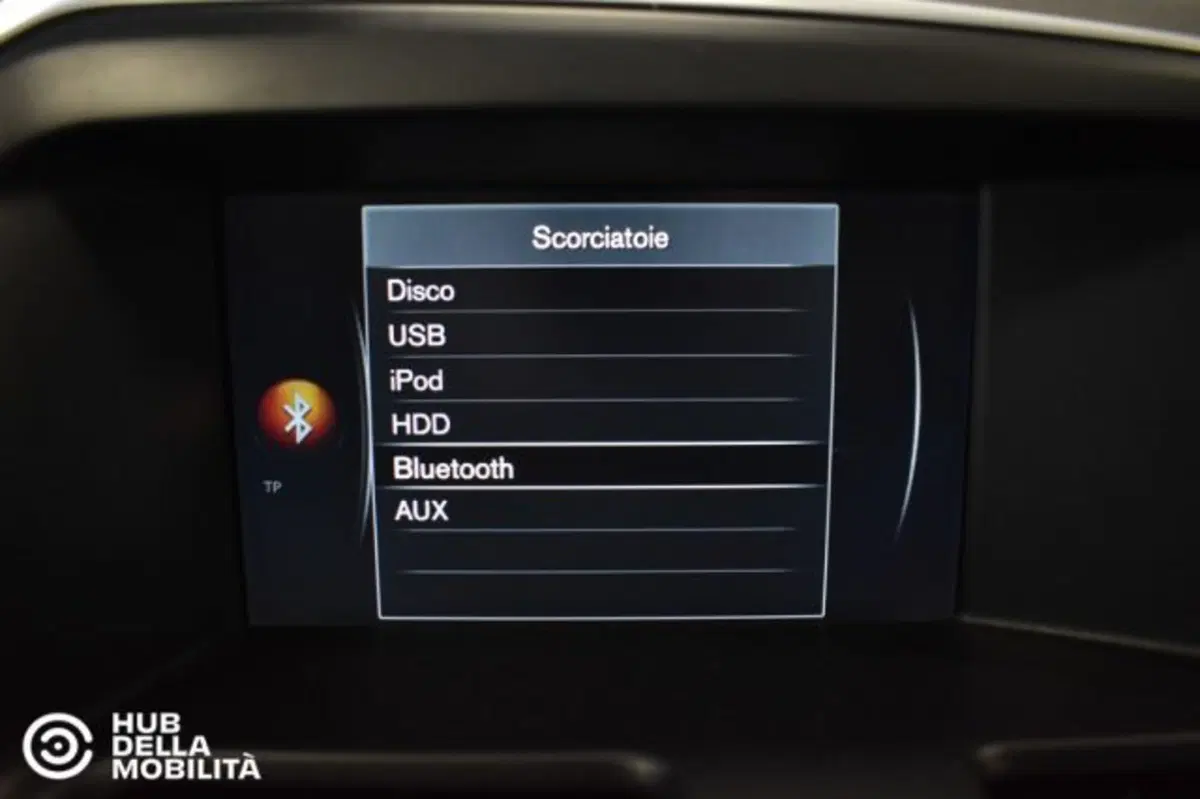 Volvo XC60 usata a Perugia (13)