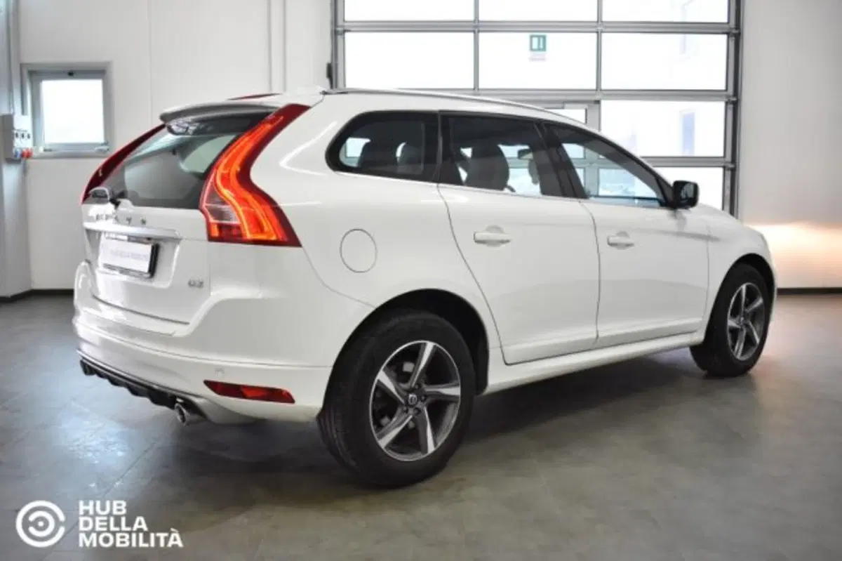 Volvo XC60 usata a Perugia (4)