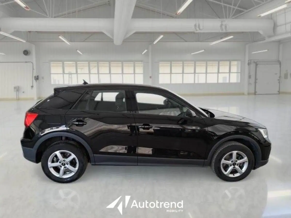 Audi Q2 usata a Lecce (4)