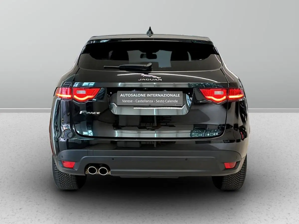 Jaguar F-Pace usata a Varese (7)