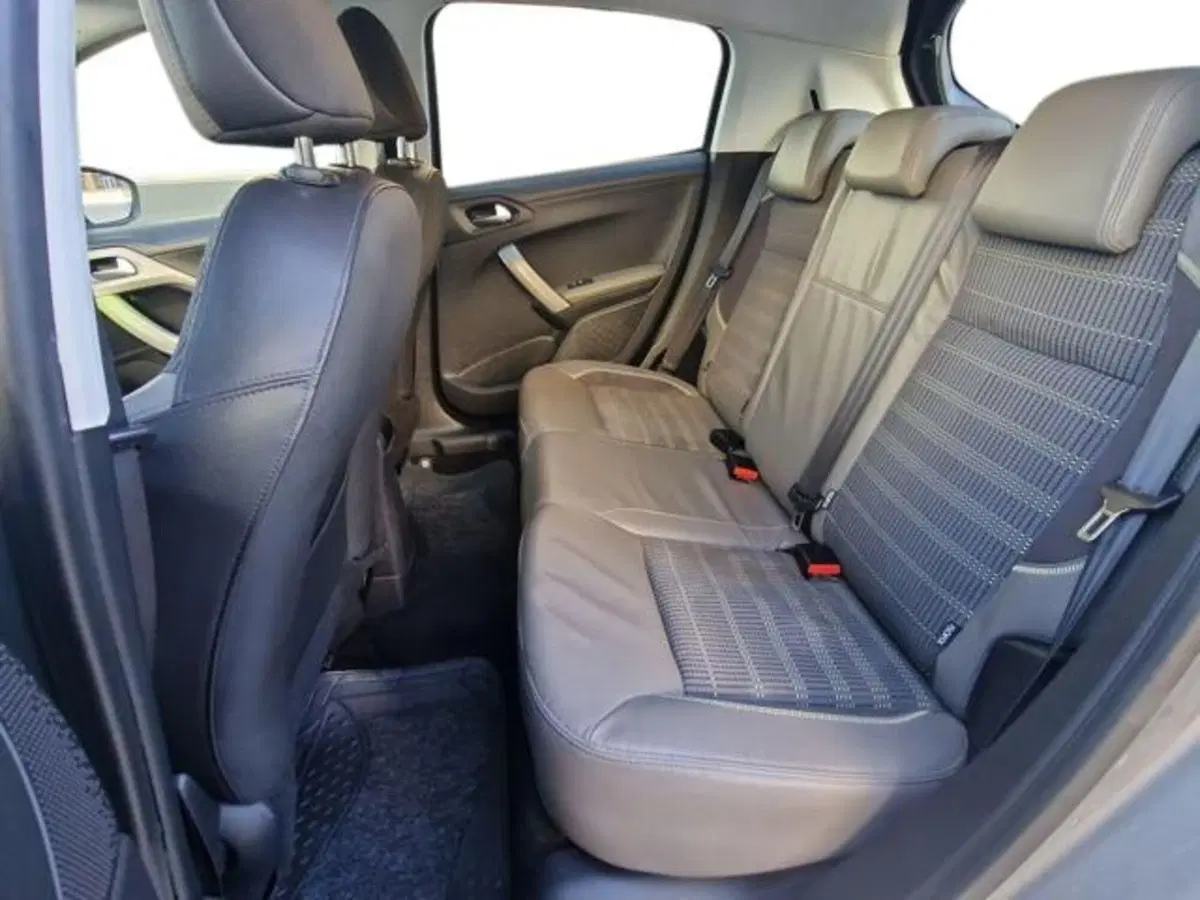 Peugeot 208 usata a Salerno (15)