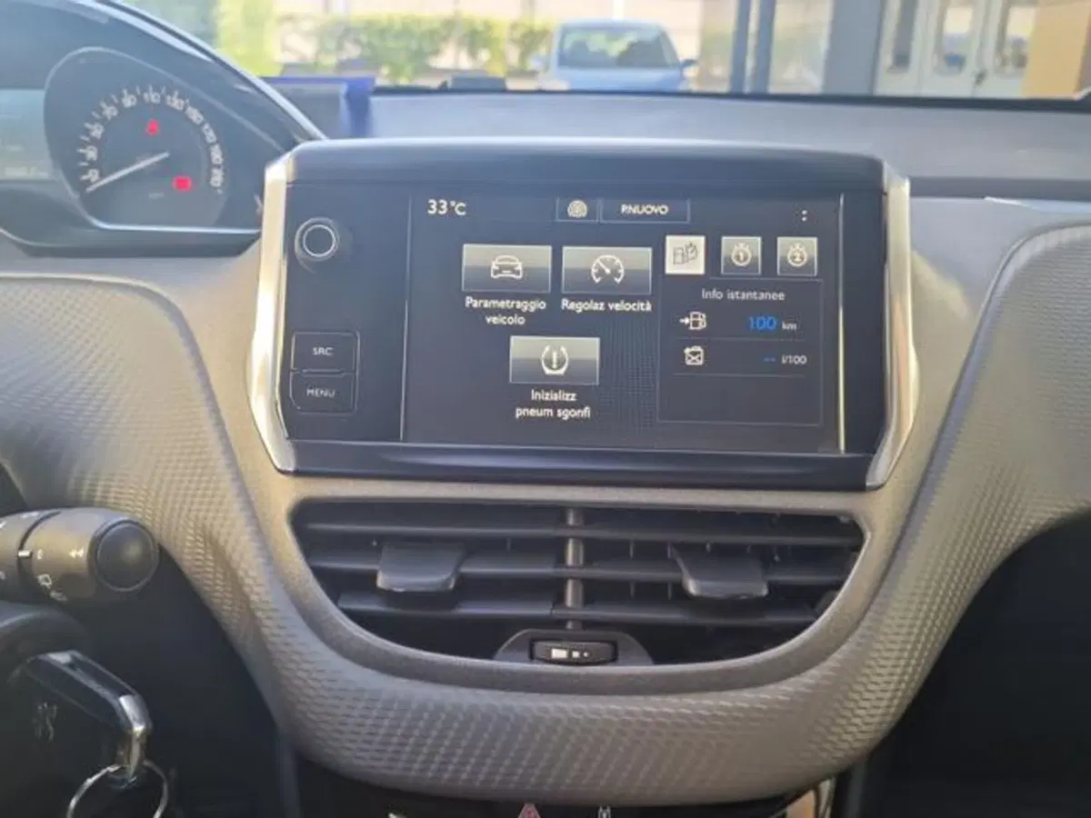 Peugeot 208 usata a Salerno (16)