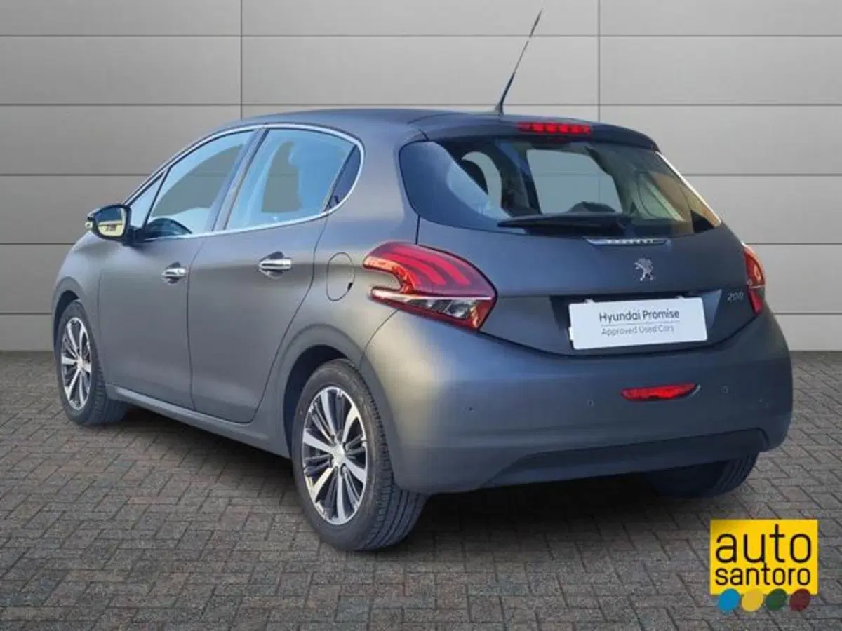 Peugeot 208 usata a Salerno (4)