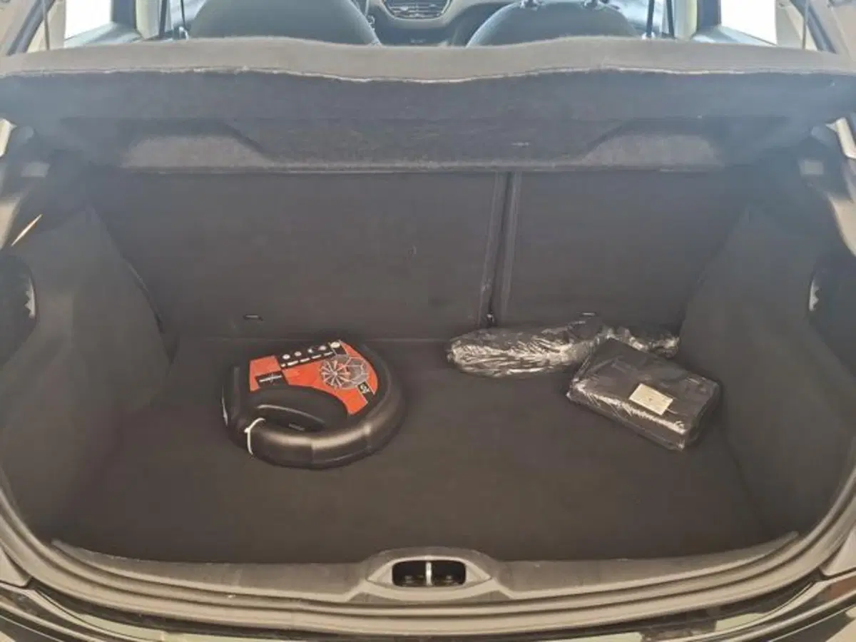 Peugeot 208 usata a Salerno (19)