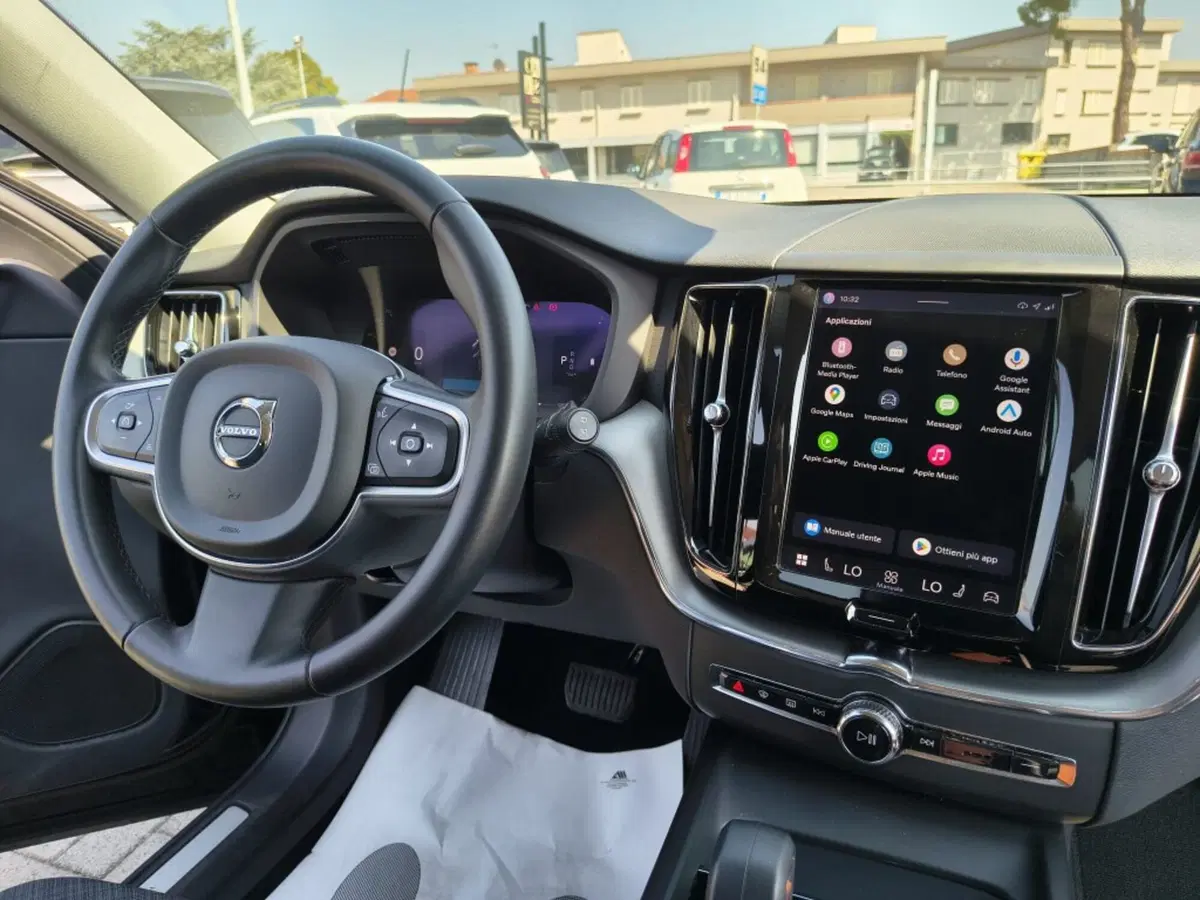 Volvo XC60 usata a Firenze (18)