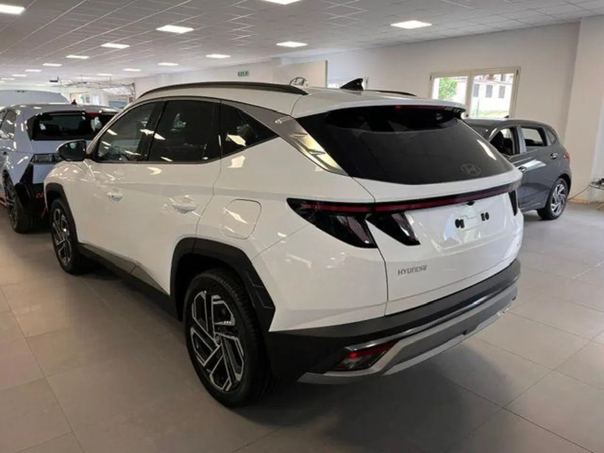 Hyundai Tucson nuova a Verbano Cusio Ossola (4)