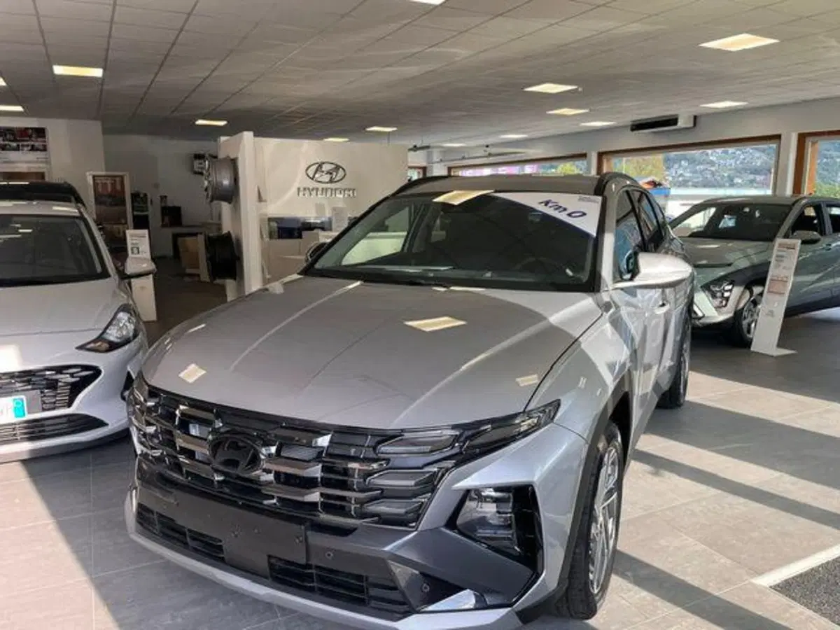 Hyundai Tucson nuova a Verbano Cusio Ossola (2)
