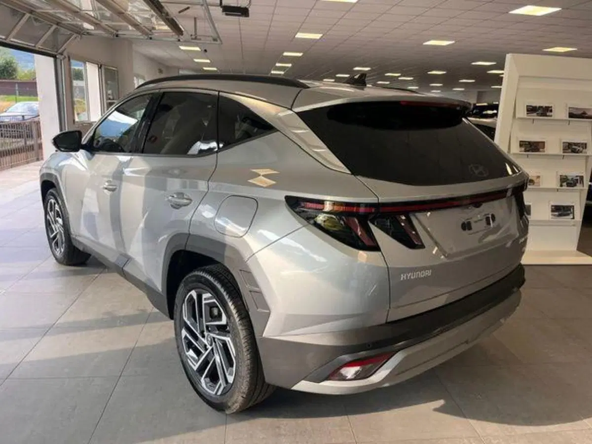 Hyundai Tucson nuova a Verbano Cusio Ossola (5)