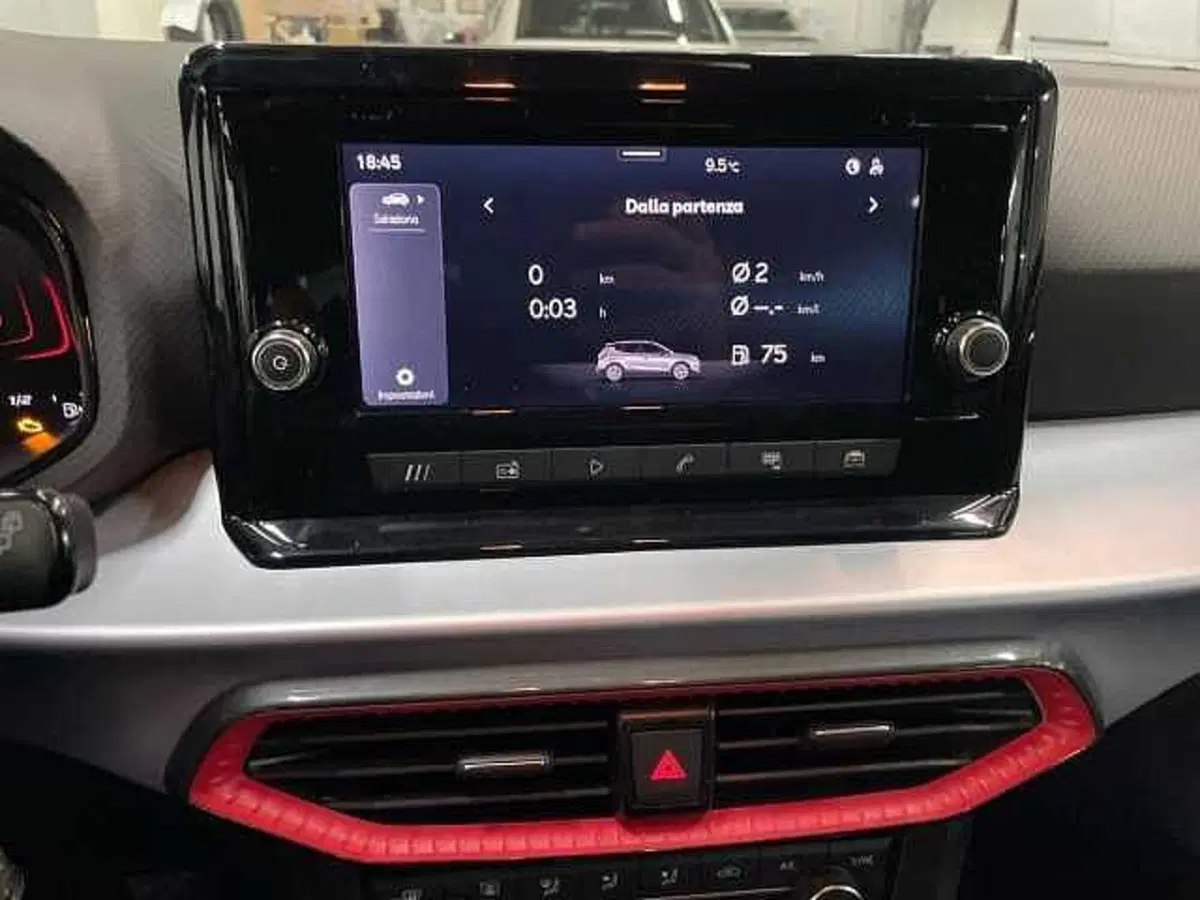 SEAT Arona usata a Napoli (12)