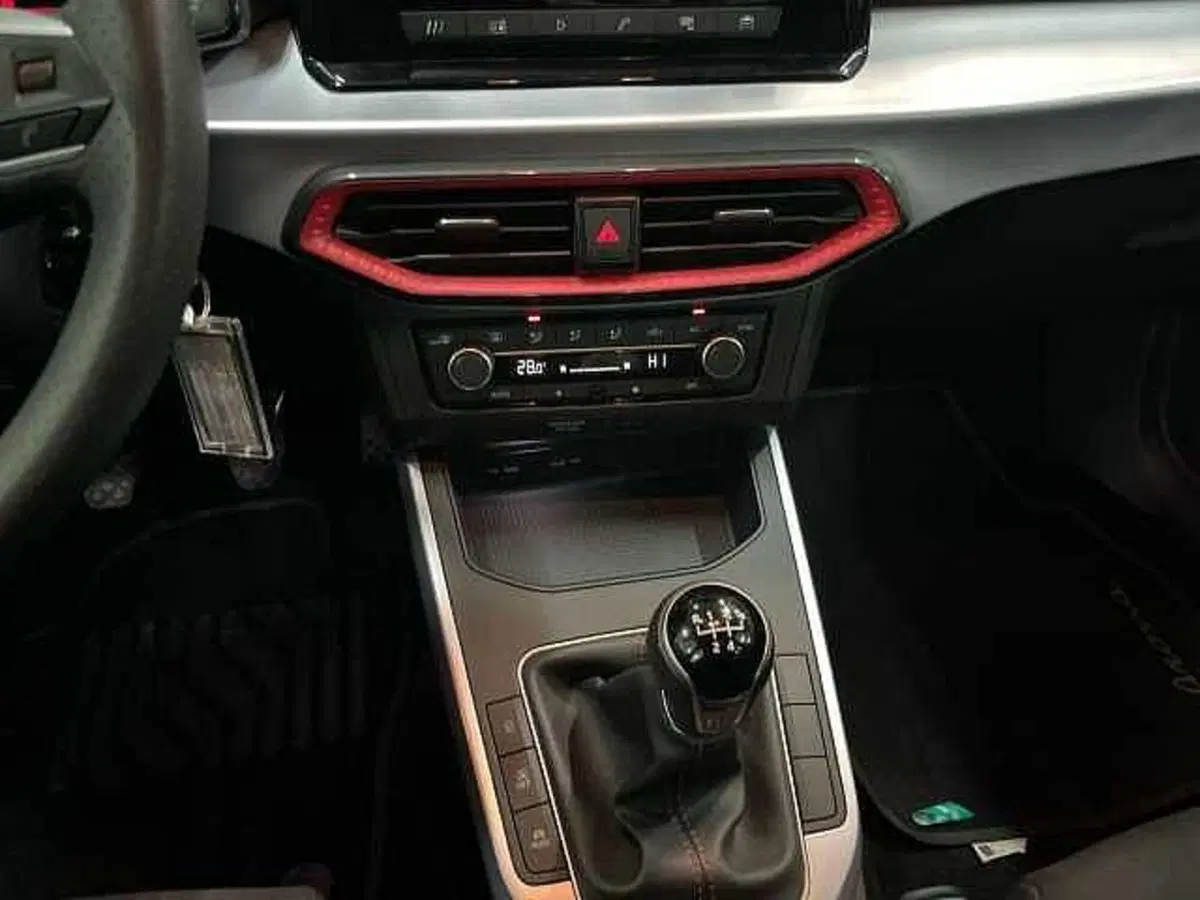 SEAT Arona usata a Napoli (16)
