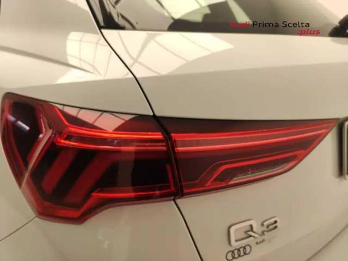 Audi Q3 Sportback usata a Avellino (11)
