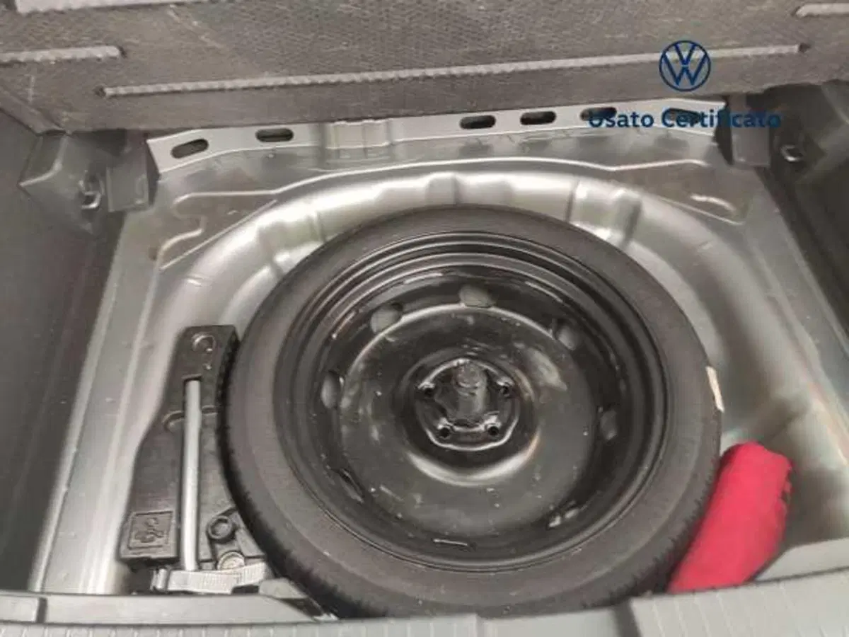 Volkswagen T-Roc usata a Avellino (17)