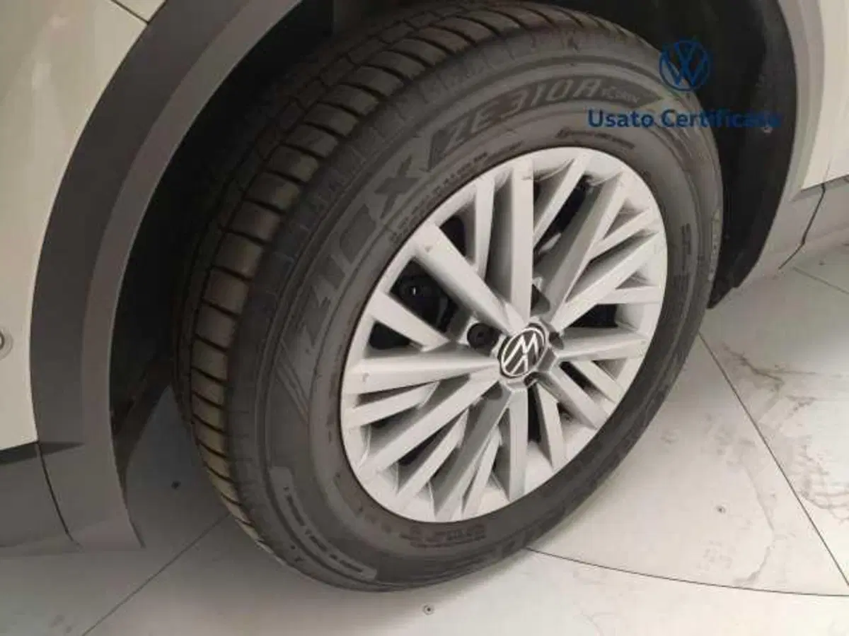 Volkswagen T-Roc usata a Avellino (12)