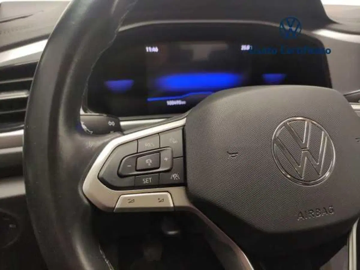 Volkswagen T-Roc usata a Avellino (18)