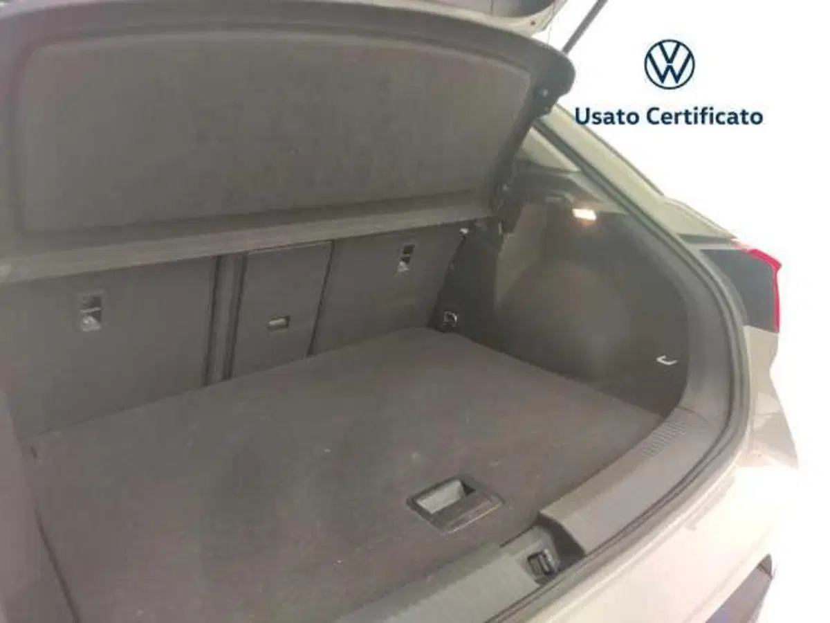 Volkswagen T-Roc usata a Avellino (8)