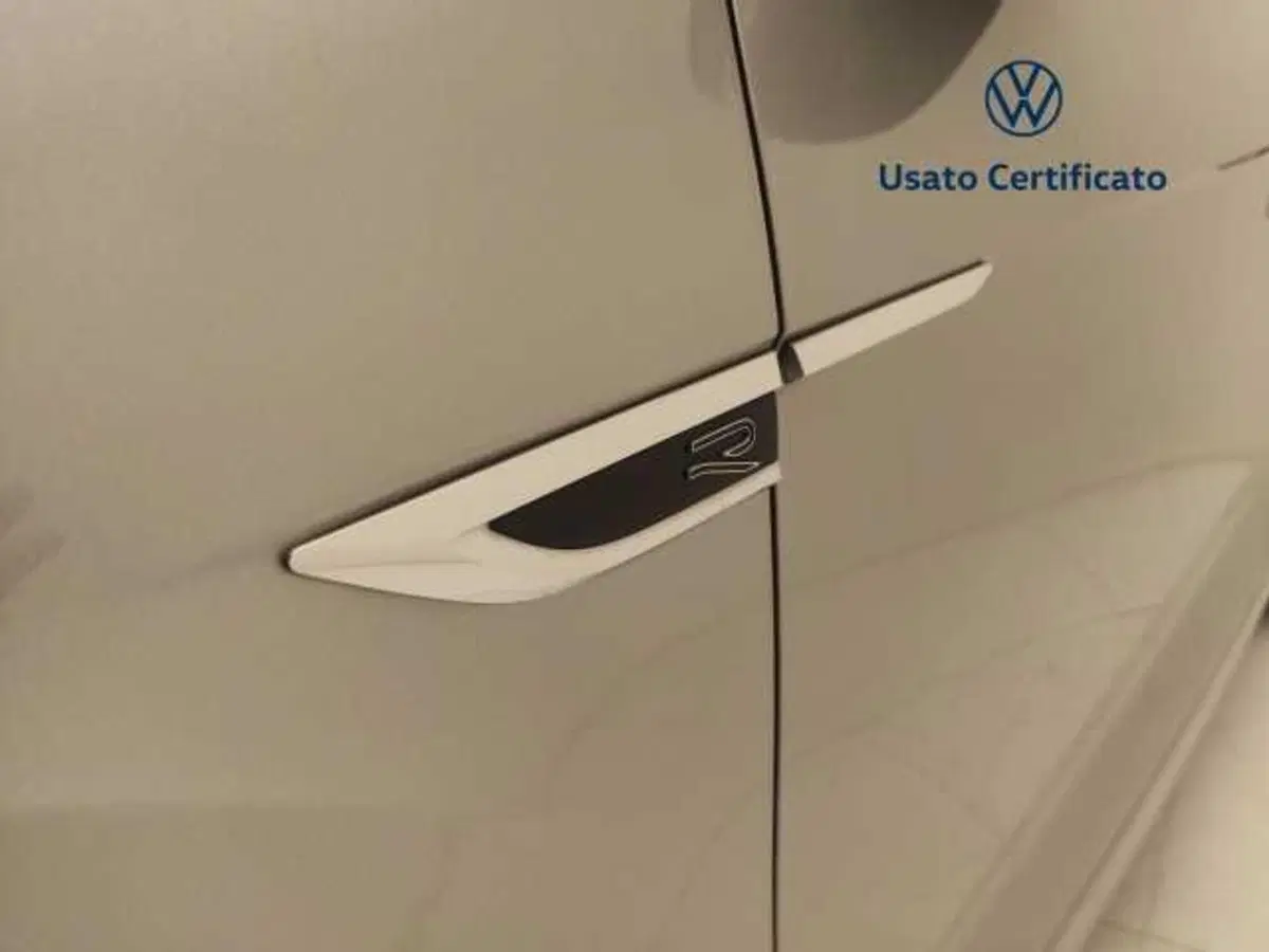 Volkswagen T-Roc usata a Avellino (12)