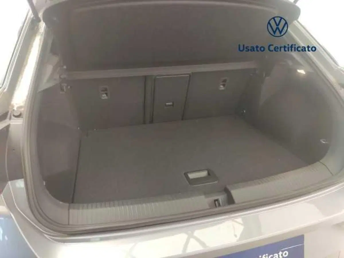 Volkswagen T-Roc usata a Avellino (17)