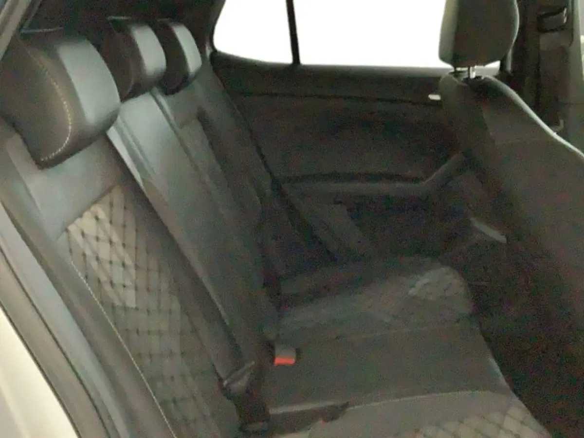 Volkswagen T-Cross nuova a Catania (11)