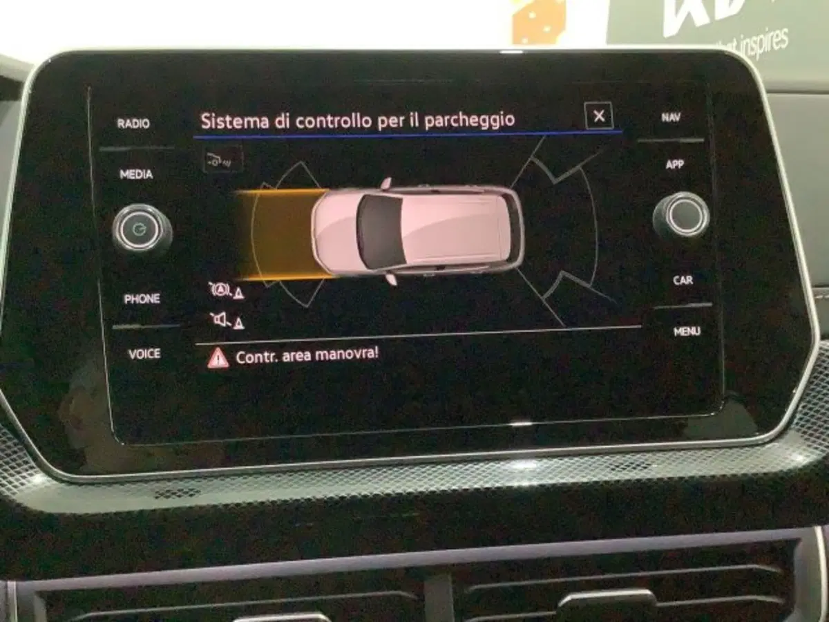 Volkswagen T-Cross nuova a Catania (18)