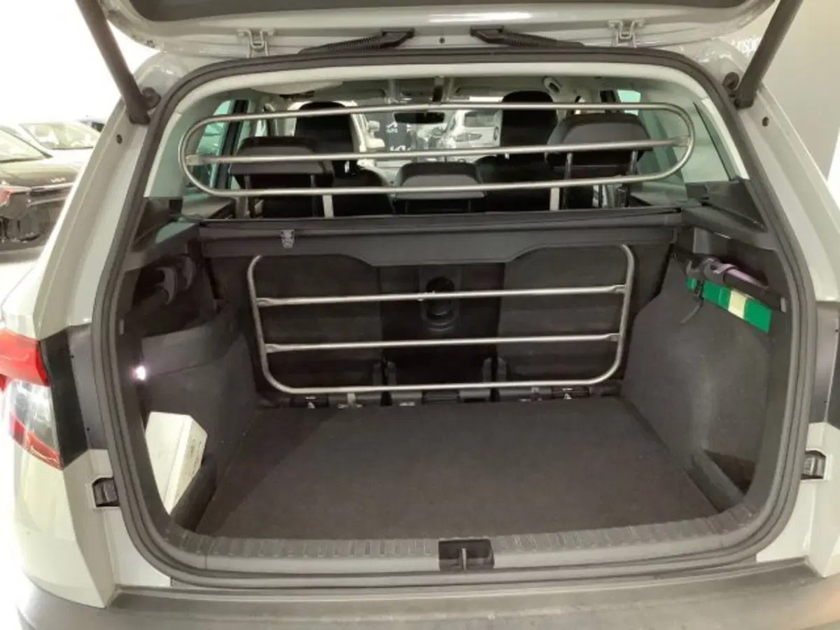 Skoda Karoq usata a Catania (12)