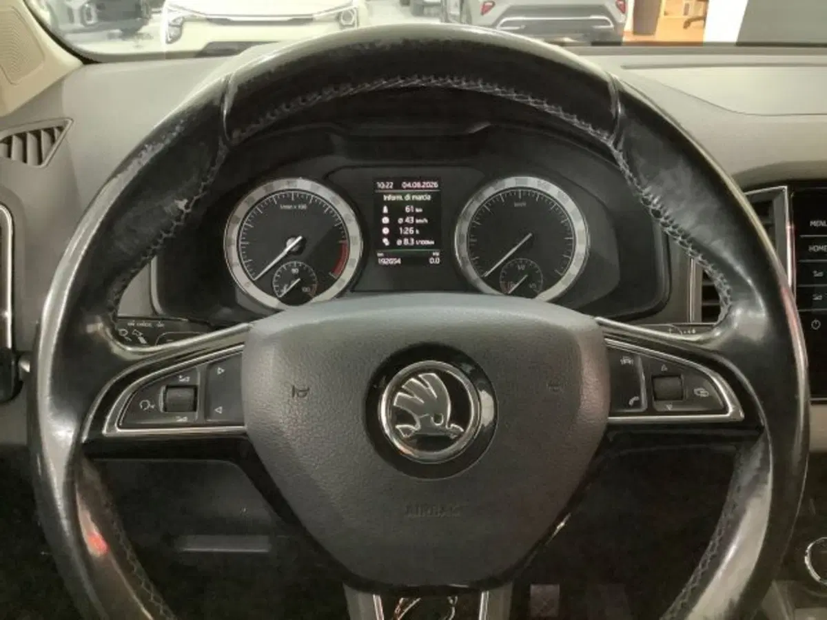 Skoda Karoq usata a Catania (18)