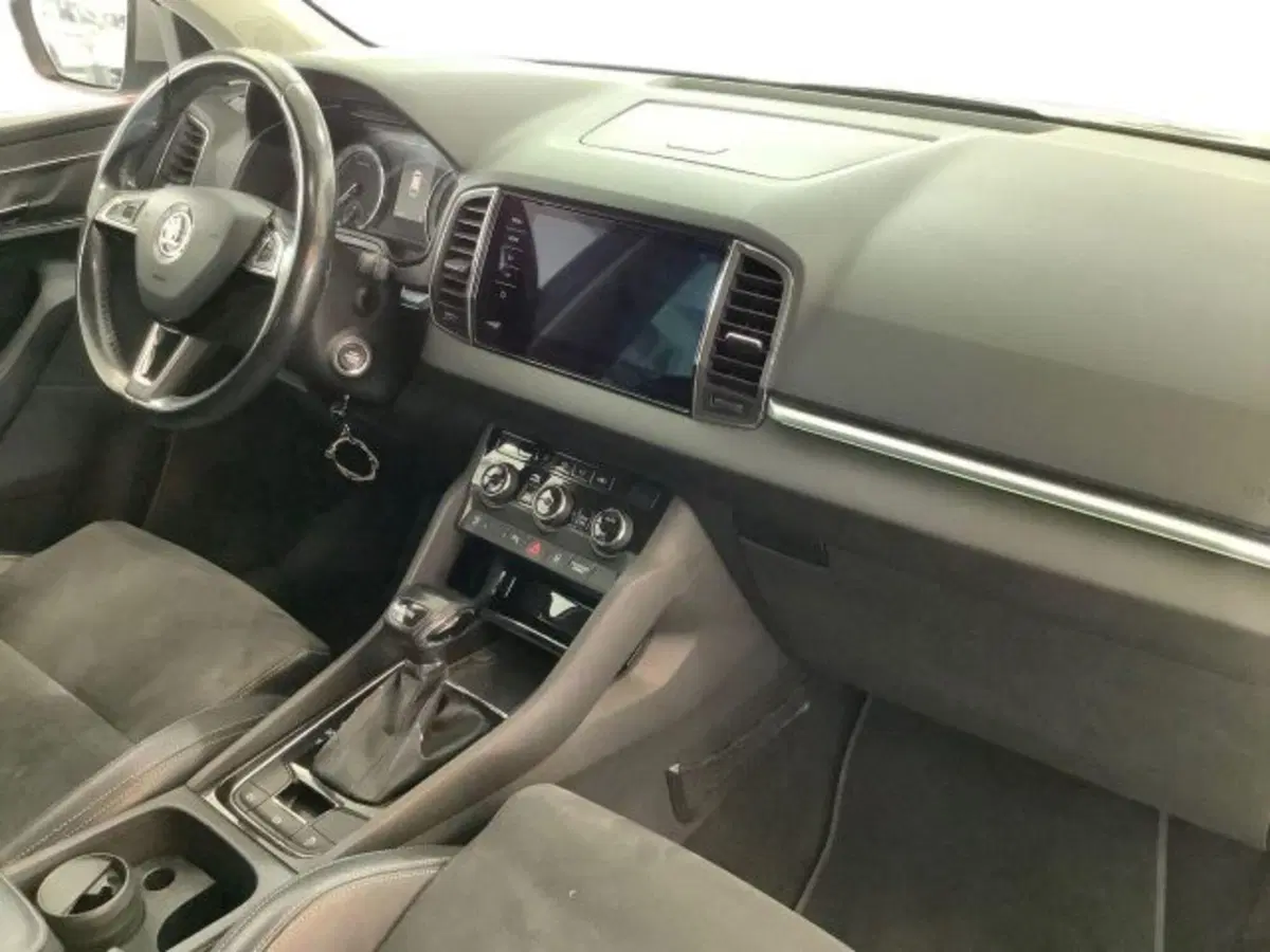 Skoda Karoq usata a Catania (9)