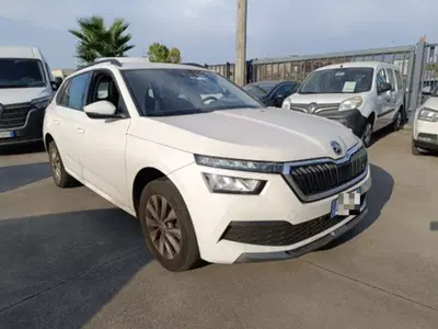 Skoda Kamiq 1.0 G-Tec Ambition del 2021 usata a Belpasso