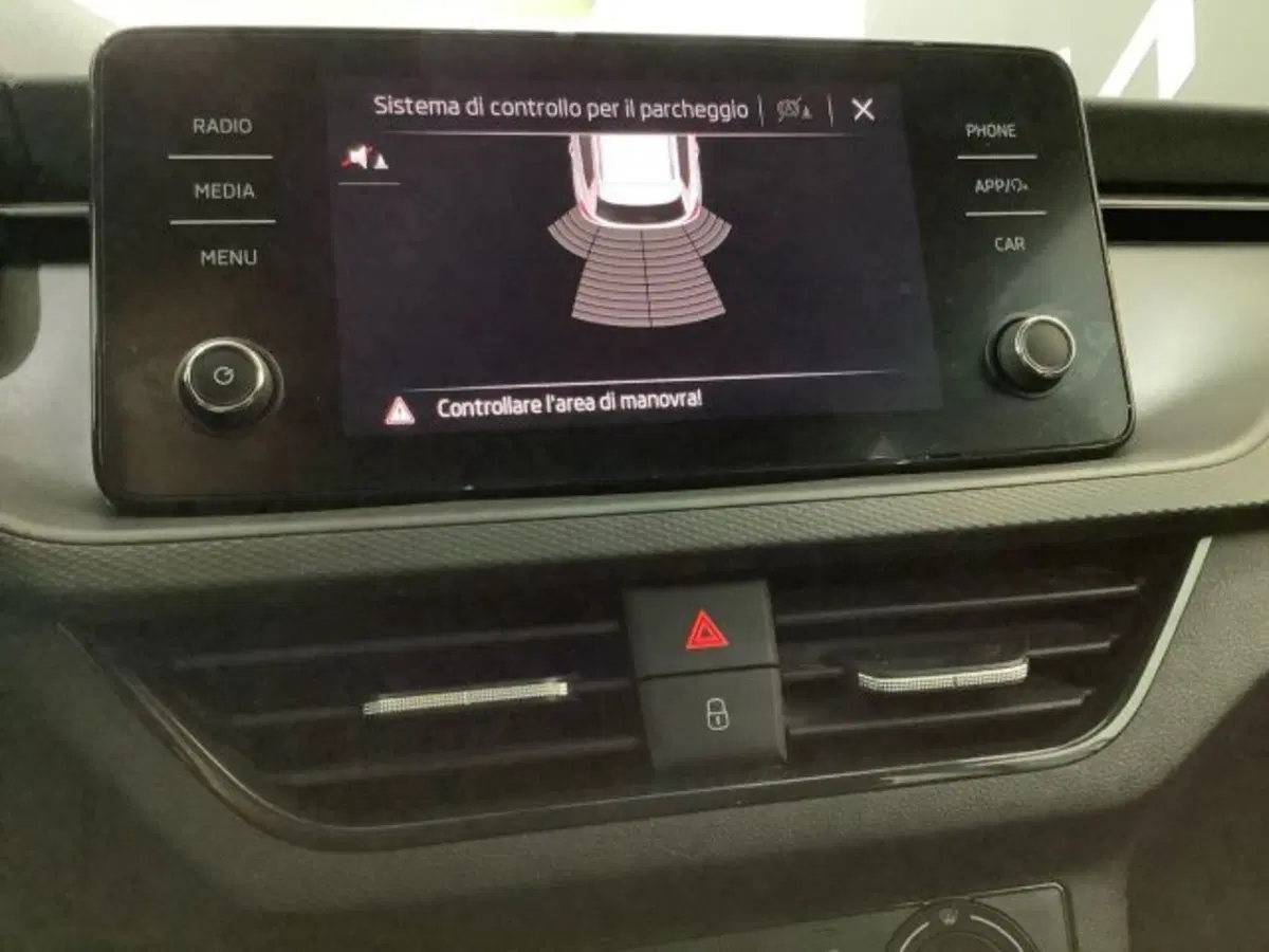Skoda Kamiq usata a Catania (17)