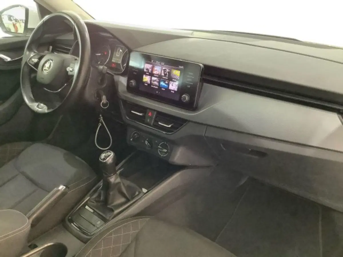 Skoda Kamiq usata a Catania (9)