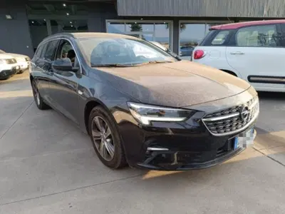 Opel Insignia Station Wagon 2.0 CDTI 174 CV S&amp;S Sports Business del 2021 usata a Belpasso