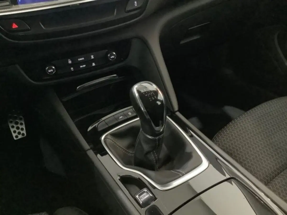Opel Insignia Station Wagon usata a Catania (8)