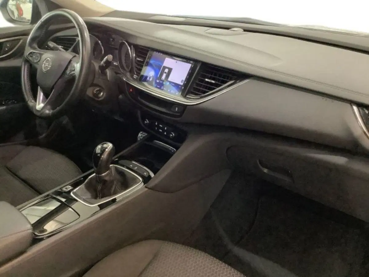 Opel Insignia Station Wagon usata a Catania (9)
