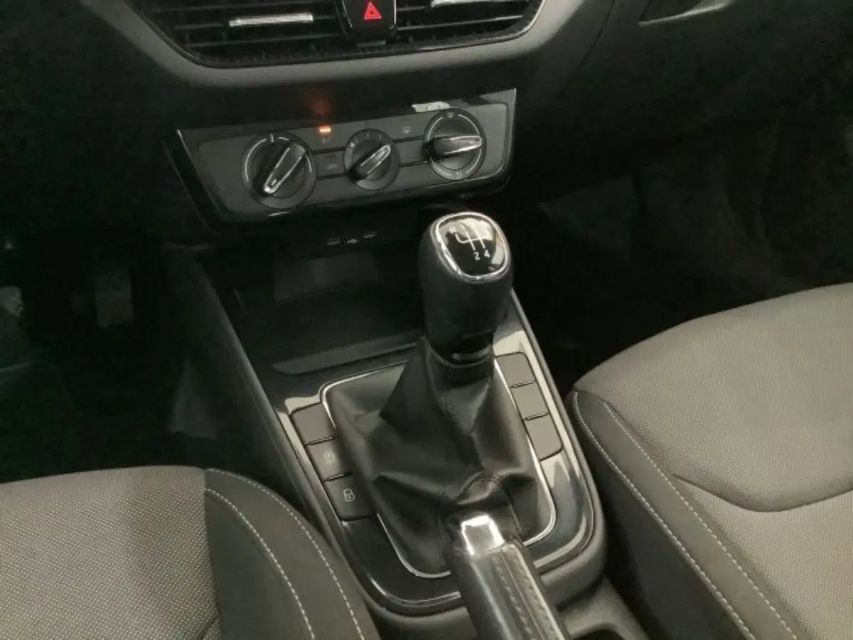 Skoda Fabia usata a Catania (8)
