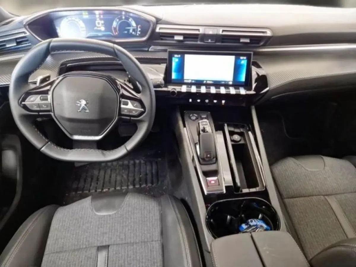 Peugeot 508 nuova a Catania (6)