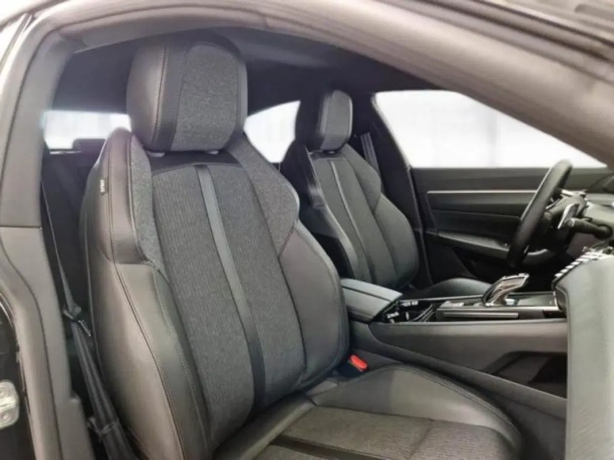 Peugeot 508 nuova a Catania (9)