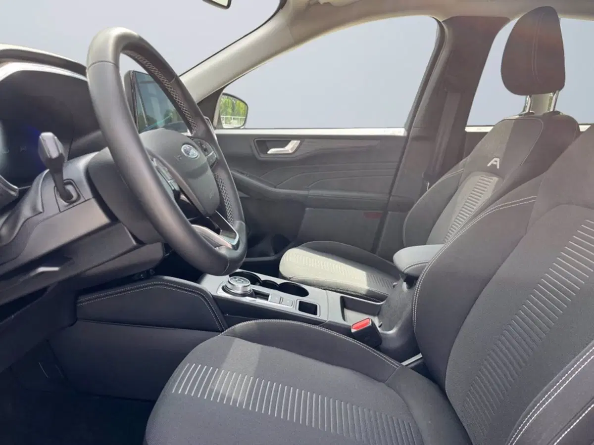 Ford Kuga usata a Milano (10)