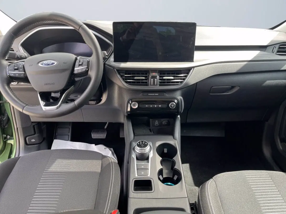 Ford Kuga usata a Milano (11)