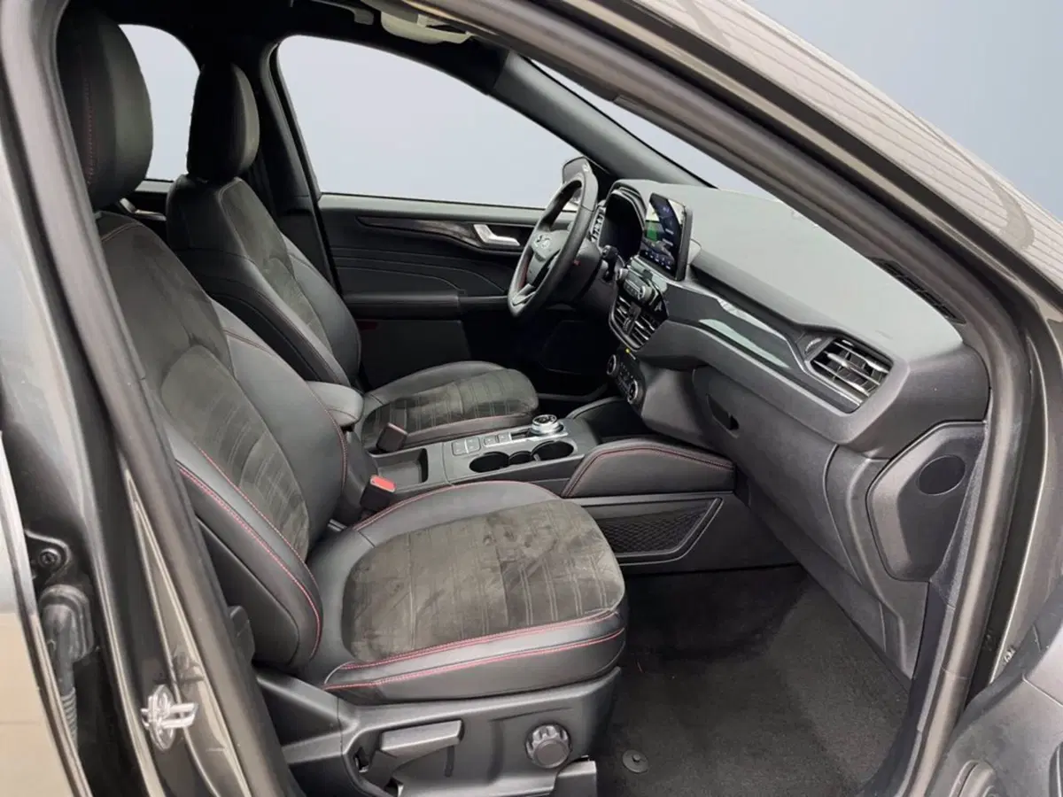 Ford Kuga usata a Milano (15)