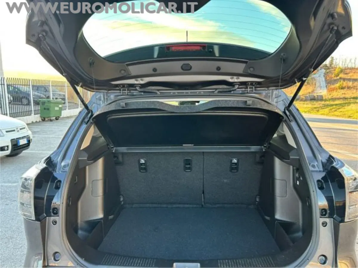 Suzuki S-Cross nuova a Campobasso (3)