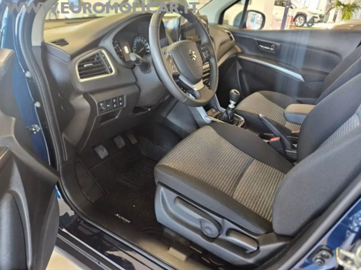 Suzuki S-Cross nuova a Campobasso (5)