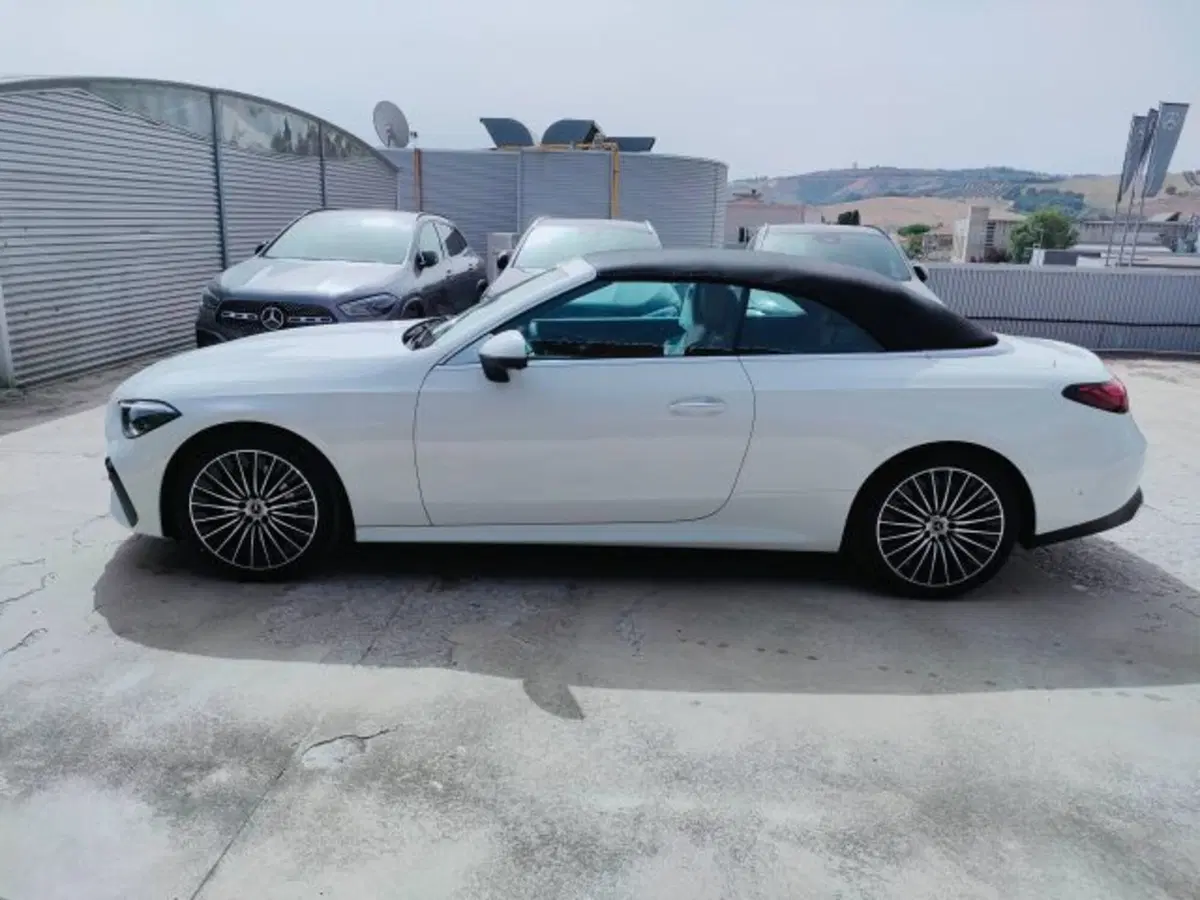 Mercedes-Benz CLE Cabrio nuova a Teramo (3)