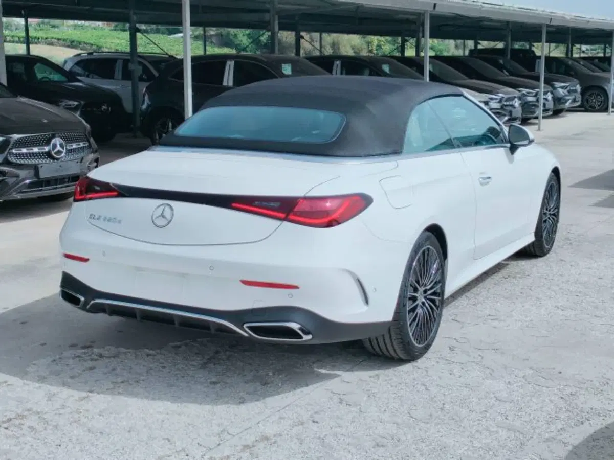 Mercedes-Benz CLE Cabrio nuova a Teramo (5)