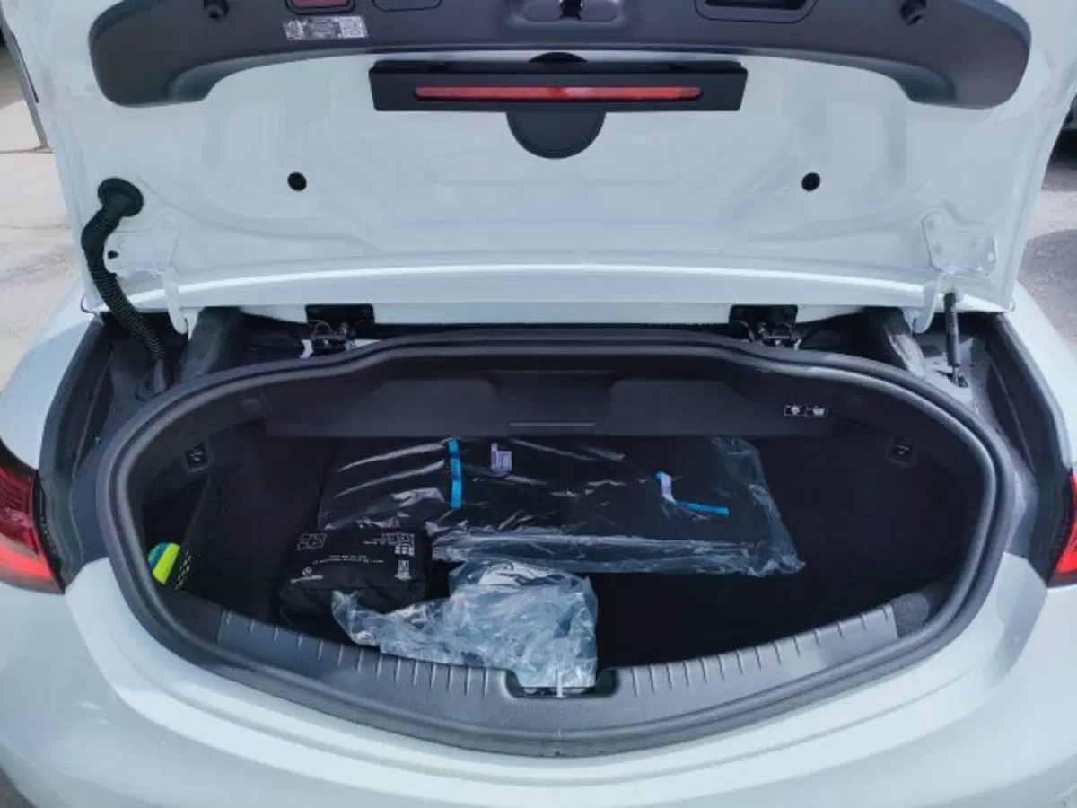 Mercedes-Benz CLE Cabrio nuova a Teramo (6)