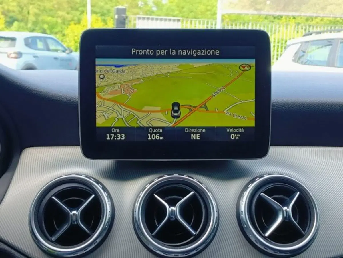 Mercedes-Benz GLA SUV usata a Brescia (14)